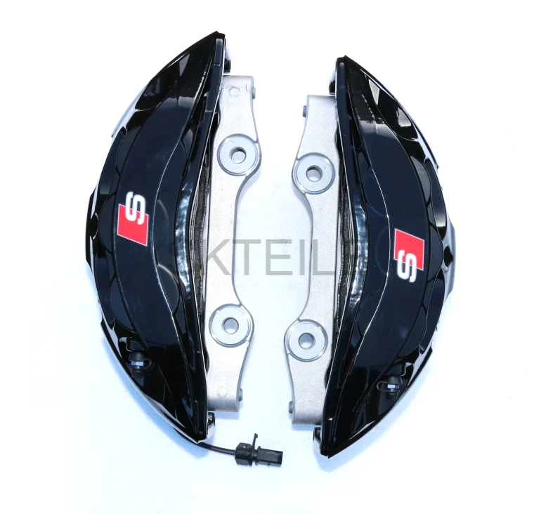 Přední brzdové třmeny Audi S4 / S5 8W0615105CQ+8W0615106CQ včetně brzdových desek 8W0698151N a čidla opotřebení 4M0615121AB