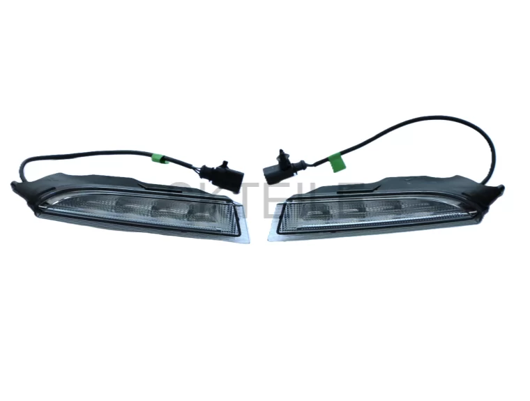 LED denní světla Scirocco R20 1K8941055A + 1K8941056A