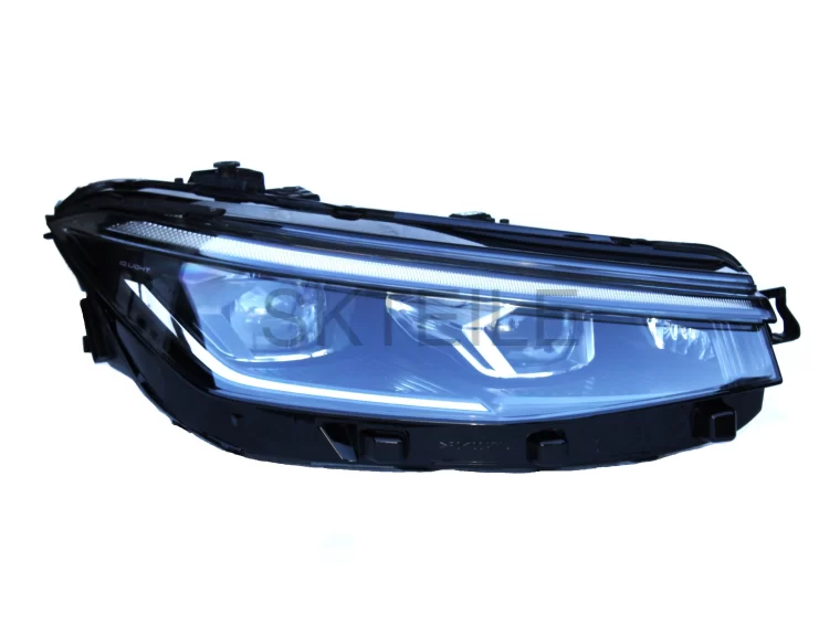 Pravý LED světlomet MATRIX VW Passat B9 3J1941036