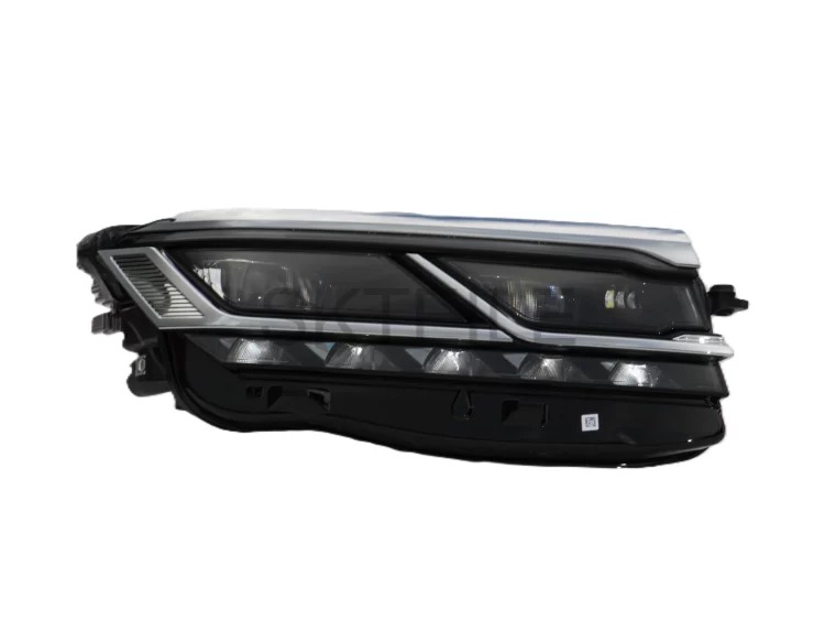 Pravý LED světlomet s Matrix Beam VW Touareg III 761941082 / 761941114